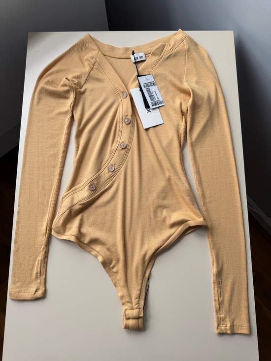 NWT ALIX NYC Purdy asymmetric ribbed stretch-modal jersey bodysuit size M - Picture 3 of 16